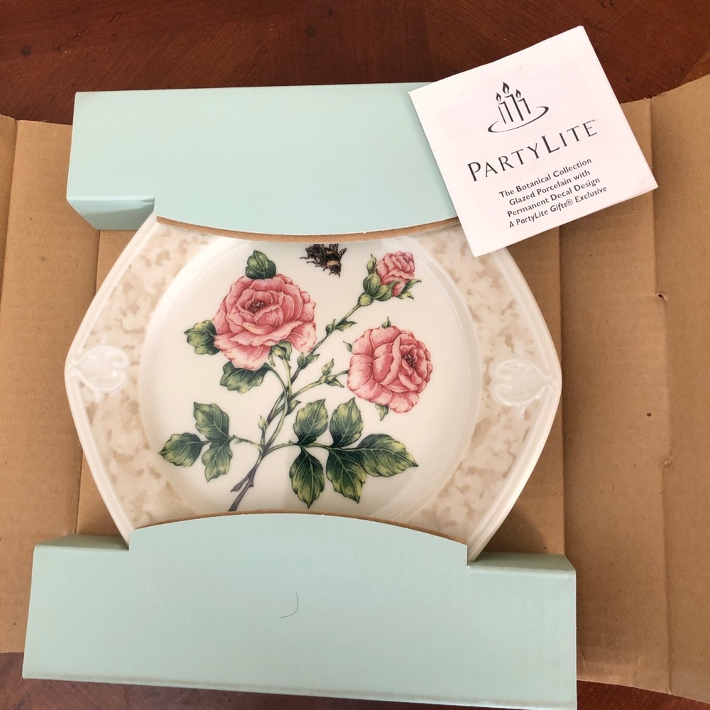 Vintage PartyLite "Botanical Garden" rose candle plate from the 1980s